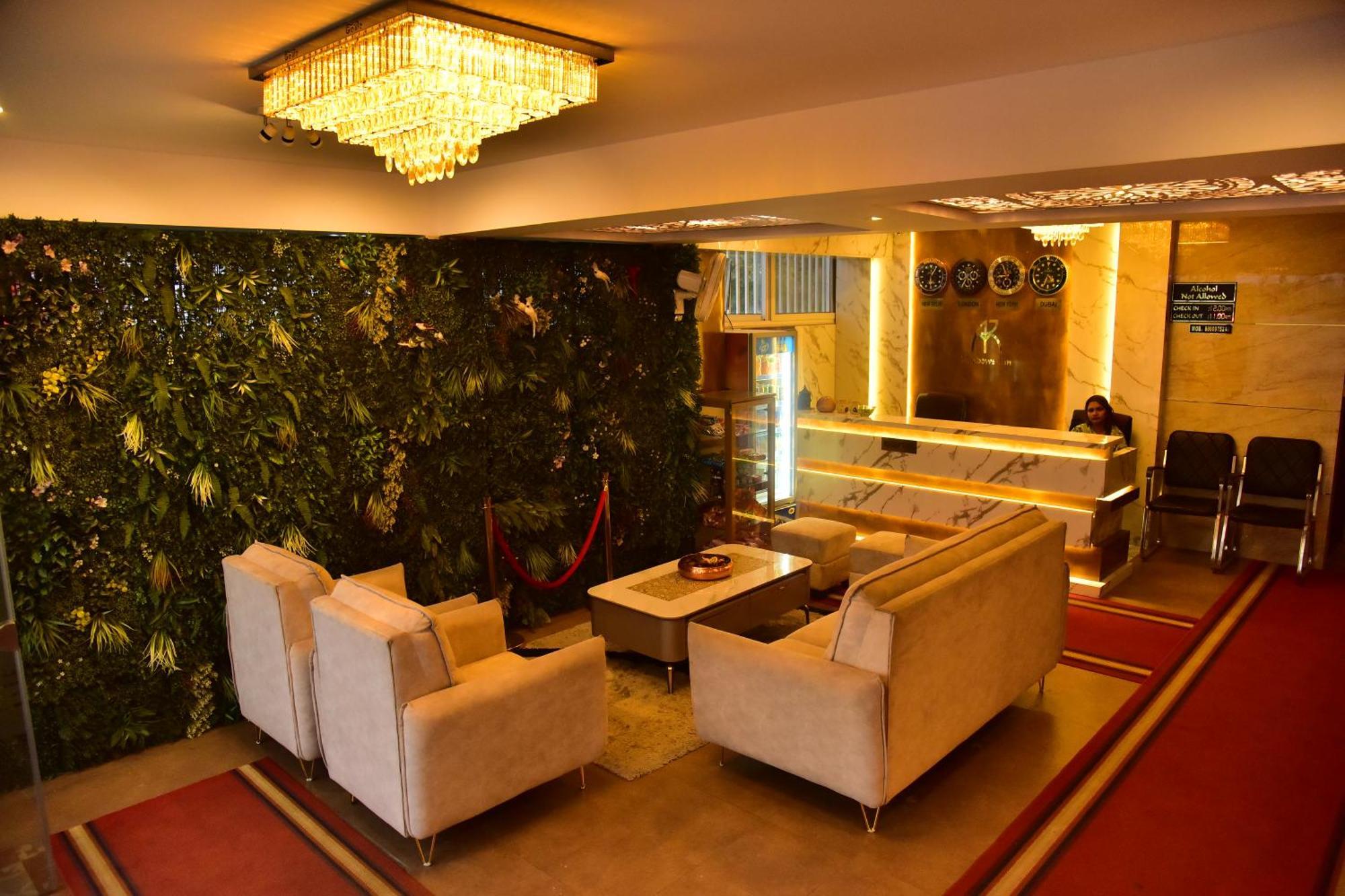 Meadows Inn Mysore Exterior foto