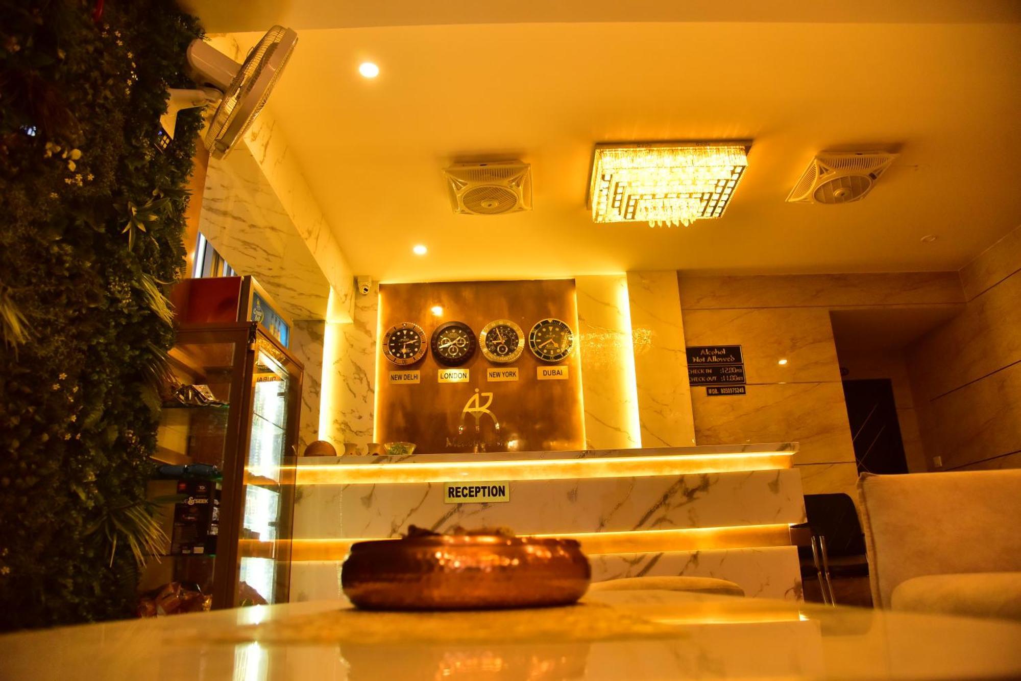 Meadows Inn Mysore Exterior foto